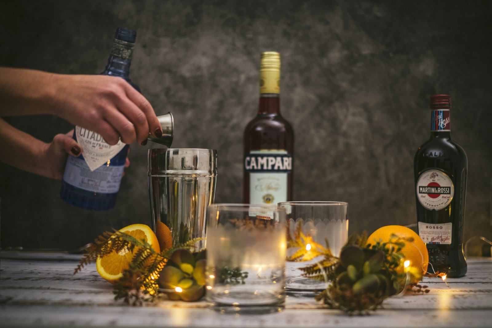 What’s the Difference Between Aperol and Campari Cocktails?